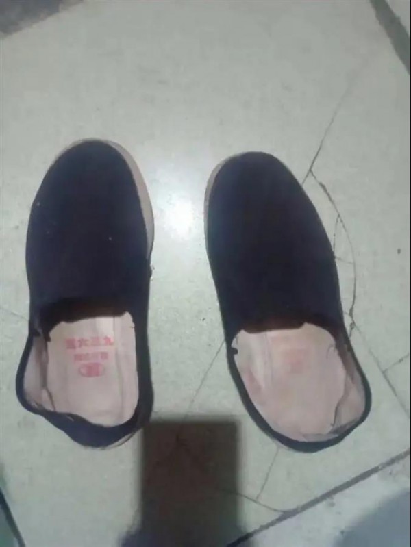 农民工带孩子去买衣服被侮辱、歧视！耐克道歉   员工素质有待提高