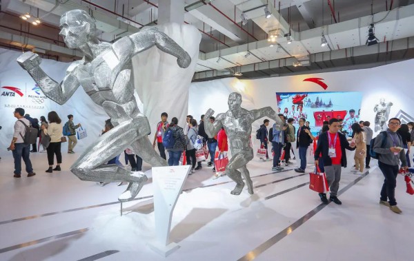 Interbrand中国最佳品牌|安踏品牌以217.78亿元人民币，排名第20位
