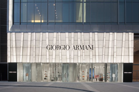 Giorgio Armani迪拜时装秀去年因疫情延期至今年10月26日举行！