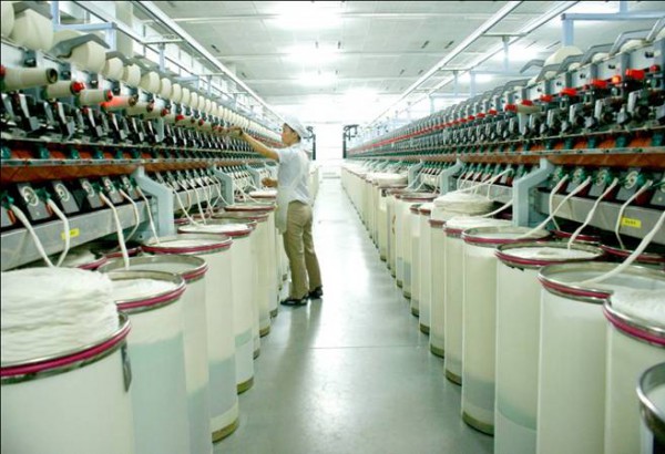 2020年我国研发经费强度为2.40%,纺织业存在差距