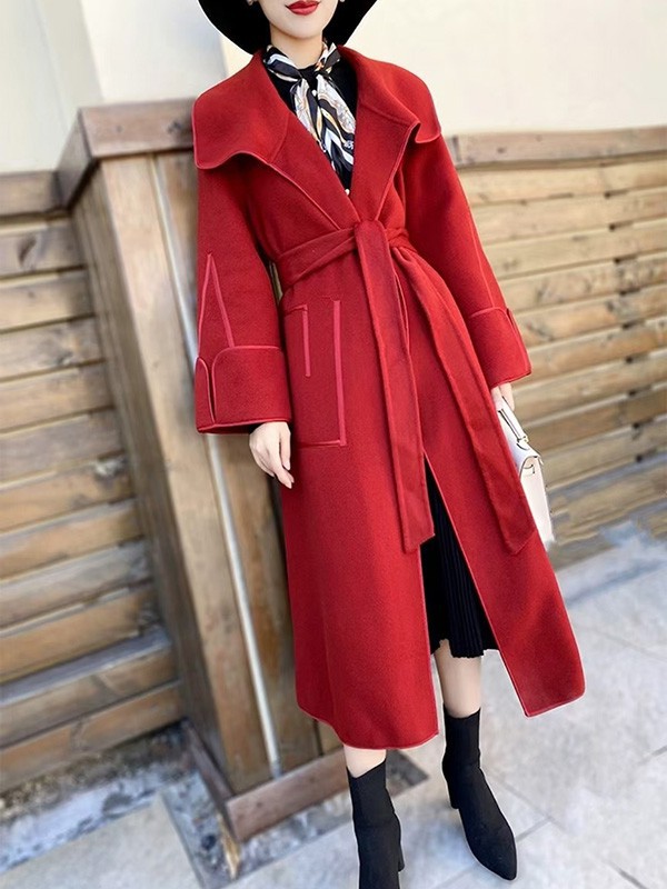 杰西伍女装品牌2023年秋冬新款红色大衣