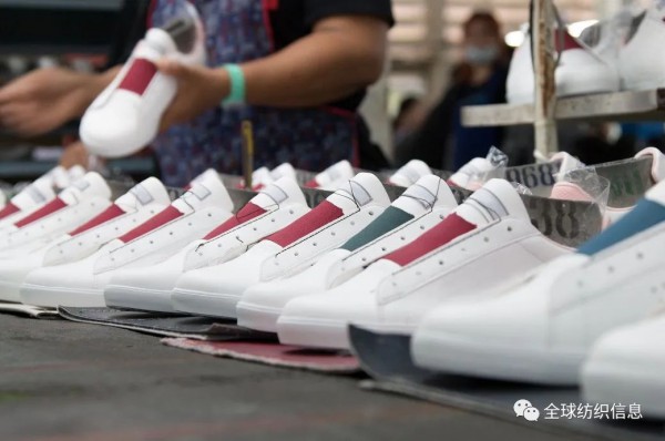 2022 年 7 月至 9 月,南非的鞋类进口跃升至 3.36 亿美元