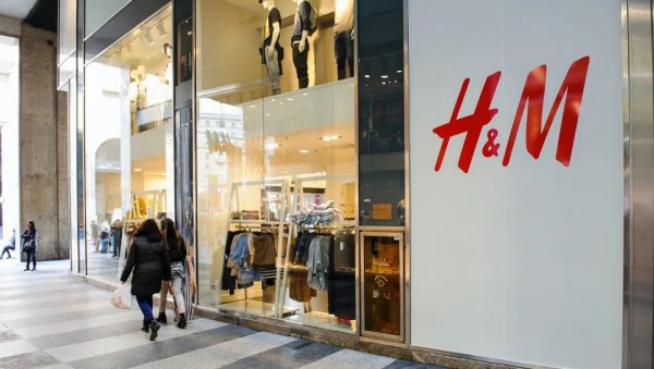 H&M将裁员1500人以降低成本