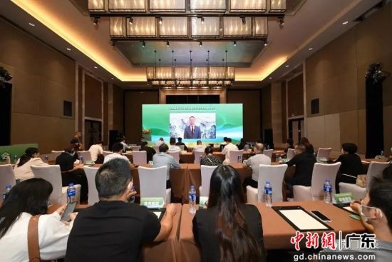 2022纺织服装产业绿色发展和责任转型国际峰会在虎门举行