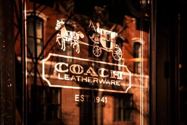 2022年1-2月销售大涨Coach品牌在中国市场增长35%。