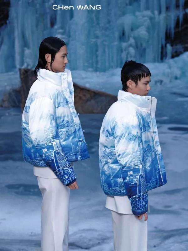 北京冬奧會護旗手服裝由中國先鋒設計師王逢陳設計