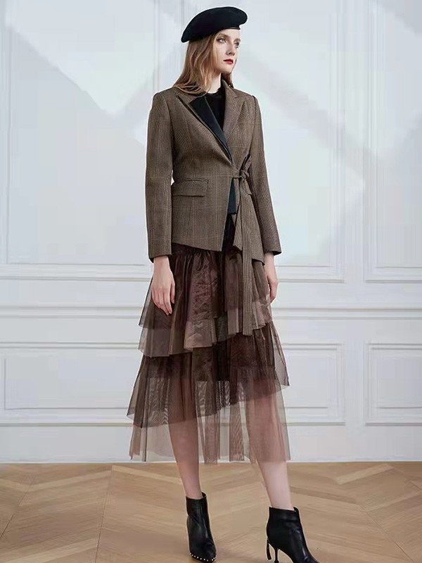 迪卡轩女装2022春夏季新款棕色半身裙