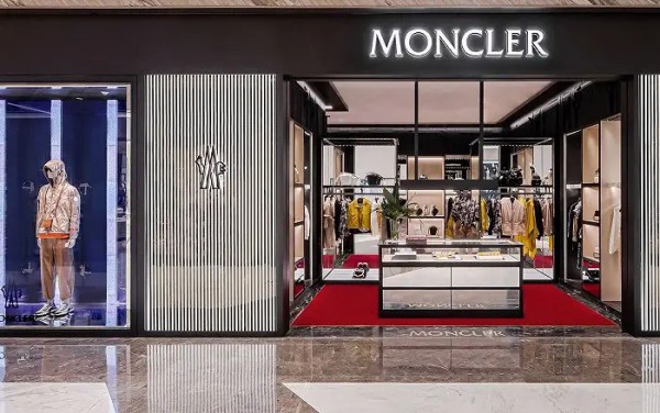 奢侈羽绒服品牌Moncler或将在今年秋冬涨价
