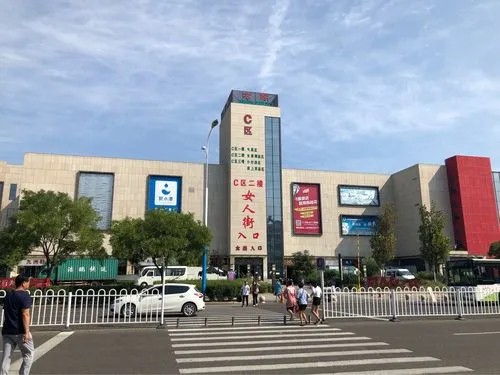 继杭州四季青、东莞大朗被封后，山东即墨服装市场也正式休市，开始时间待定！