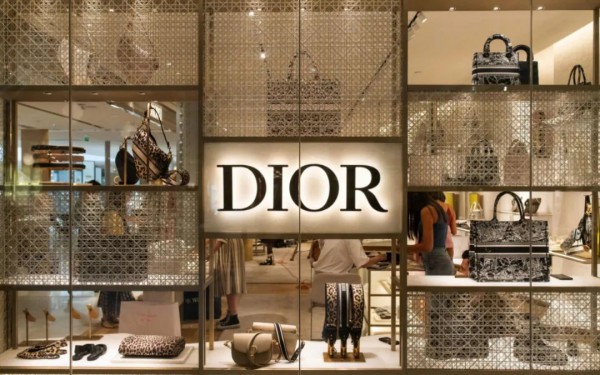公布2022年全球服装品牌价值榜：Dior为最强服装、快时尚整体下降