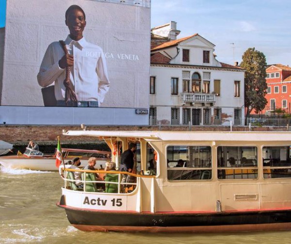 Bottega Veneta 2022 年威尼斯双年展期间开展系列活动