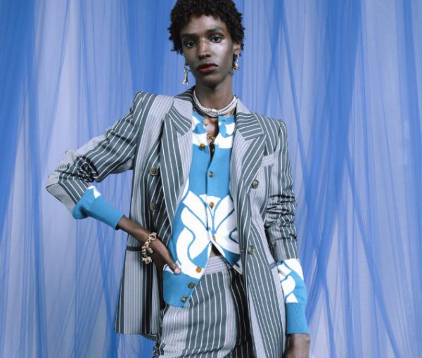 Vivienne Westwood 推出 2022 春夏经典中性风格定制时装系列