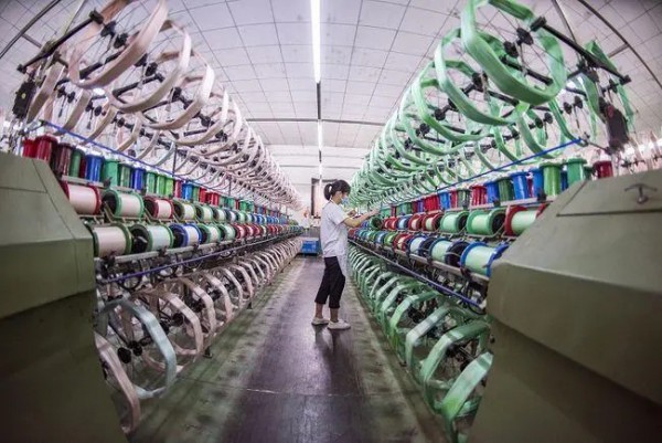 广西蒙山县坚持“生态立县、特色兴县”的发展战略,全力打造中国西部茧丝绸织造新城