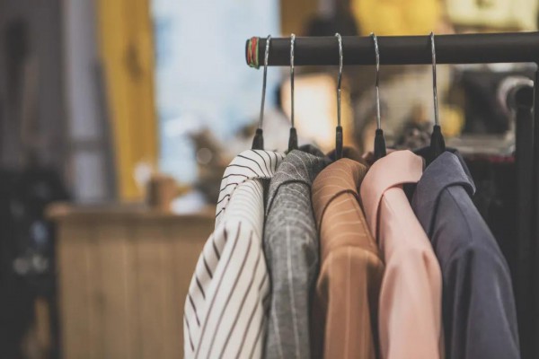 行业现状疫情影响消费疲软导致服装家纺品牌关店增加