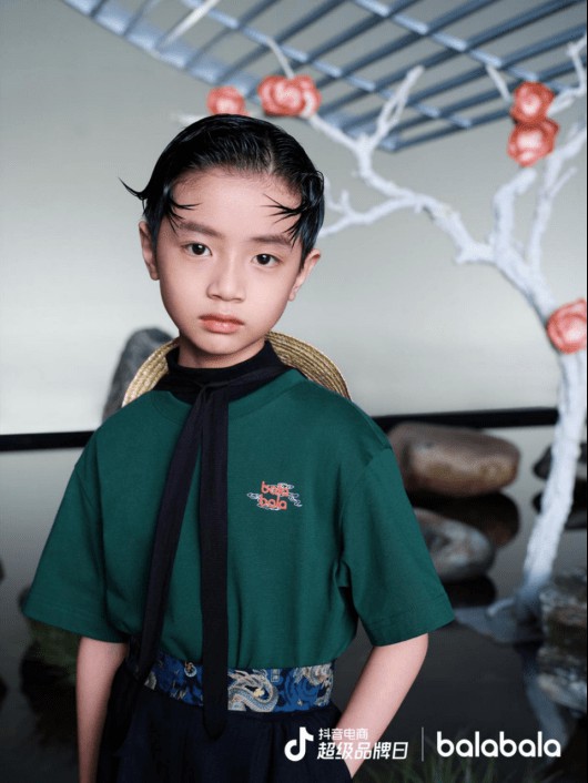 國潮風掀起熱潮！巴拉巴拉推出國粹元素文化系列童裝，開辟國潮童裝新風尚！
