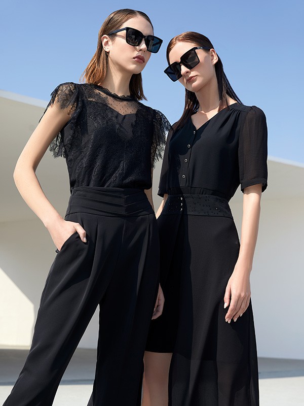 慕拉品牌女装2022春夏季新款黑色简约连衣裙