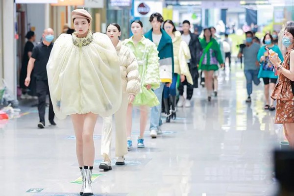 引领新时尚|中国轻纺城卷入羽绒风潮