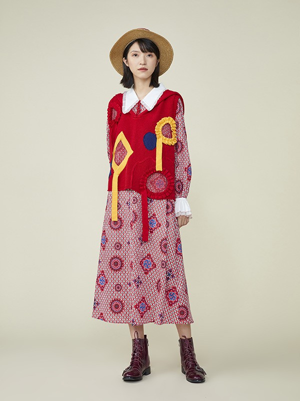 奥伦提品牌女装2023秋季新款红色针织外套