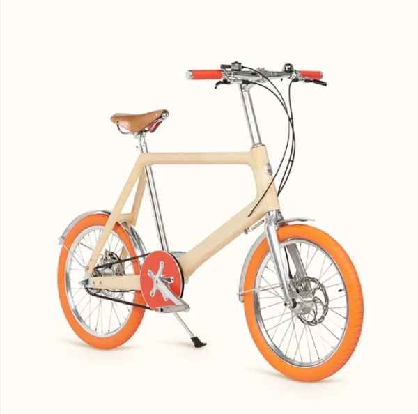 爱马仕时隔9年再次推出自行车 售价近16万