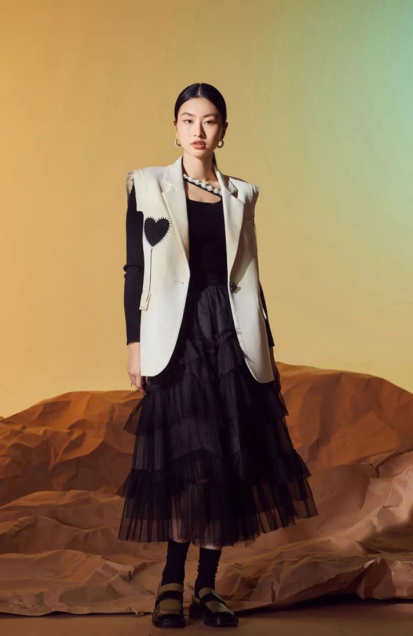 轩日时尚女装 | AUTUMN 2022 VERSE FROSES「玫瑰诗行」