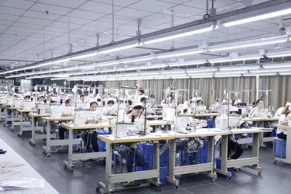潜江提出做大做强纺织服装产业,打造千亿产业集群