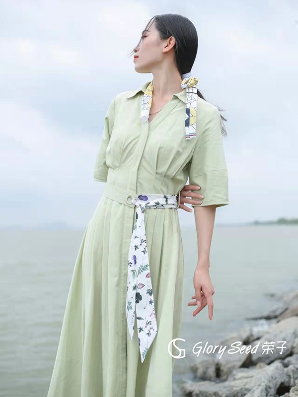 子苞米品牌女装2022夏季新款牛油果绿衬衫连衣裙