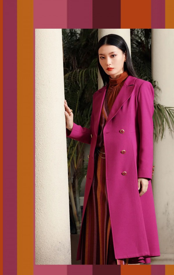 碧可品牌女装2023年秋季新款紫色优雅裙式风衣
