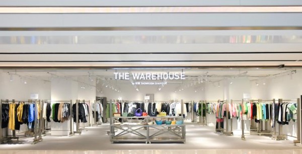 国内首个专营设计师品牌的折扣集合店THE WAREHOUSE在上海开启限时店