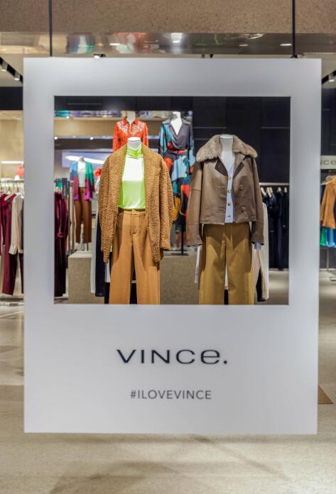 女装品牌Vince中国首店落户上海芮欧百货