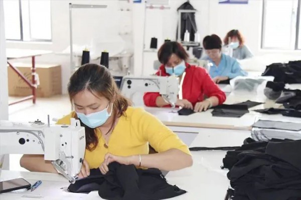 湛江市重视传统优势产业,擦亮羽绒品牌