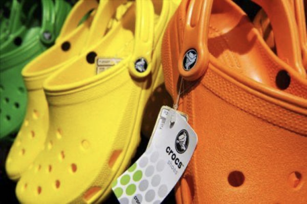 美国户外运动品牌Crocs第四季度收入大涨逾61%