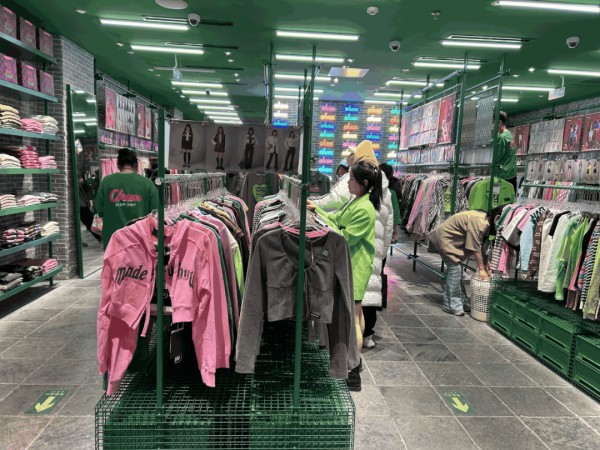 韩国潮牌chuu 2022年逆势开店,多家门店月营收超过百万元