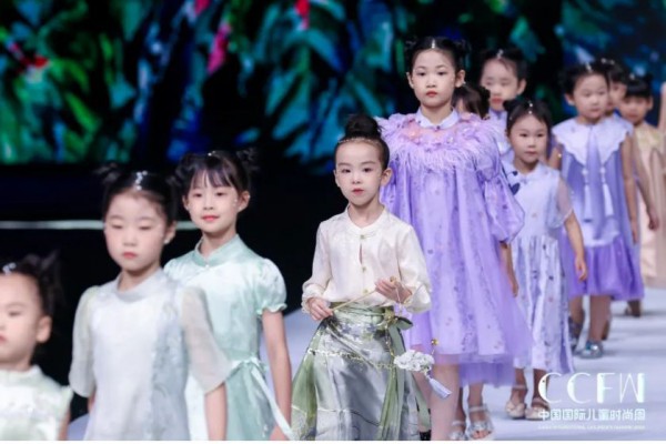 第六届“中国十大童装品牌”活动成功举办