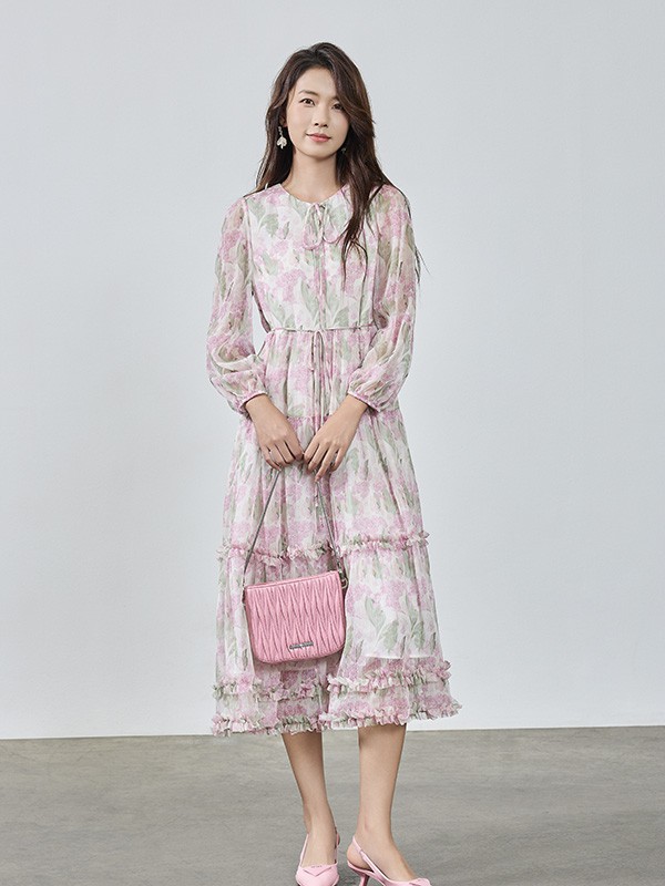 长袖碎花连衣裙就看简约风情女装品牌   小仙女搭配