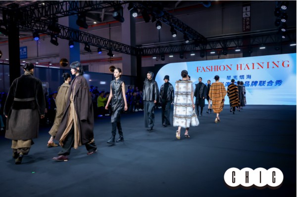 佳直播亮相CHIC2025春季展,携手推动服饰直播技术的创新与应用