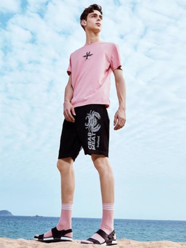 点击查看下一张马克华菲男装图片