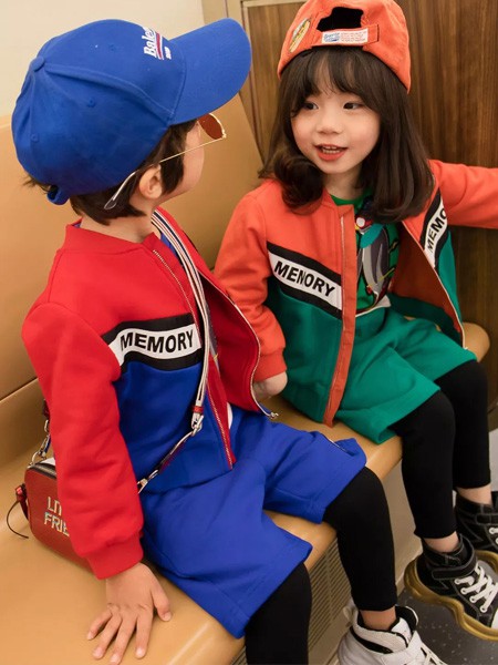 两个小朋友2019秋冬装童装