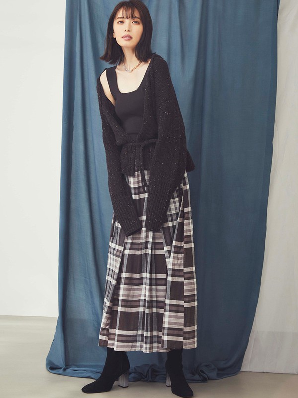 COCODEAL女装2020秋冬季黑色纯色针织衫