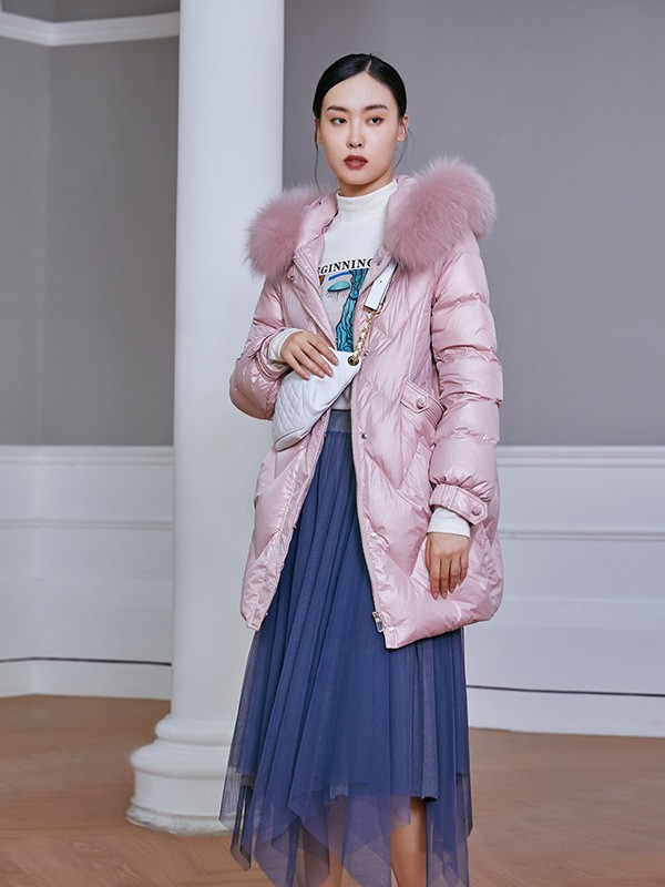 布卡慕尚2020秋冬季粉色带毛领羽绒服