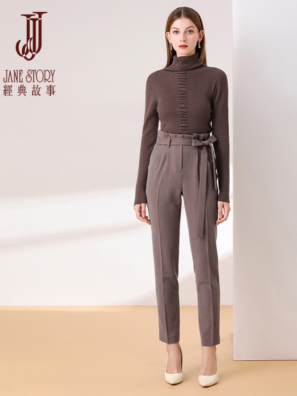 点击查看下一张经典故事女装图片
