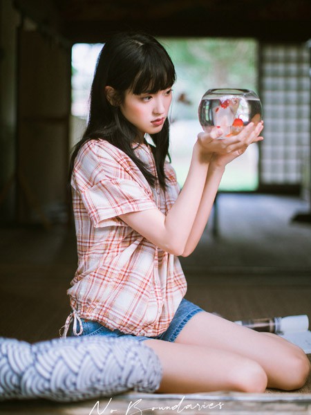 点击查看下一张非鱼女装图片