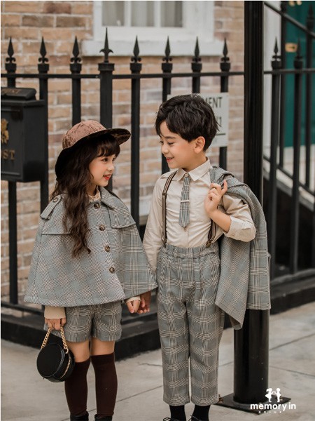 两个小朋友2020秋冬季灰色格子套装