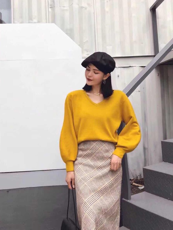 摩卡2020秋冬季黄色纯色毛衣