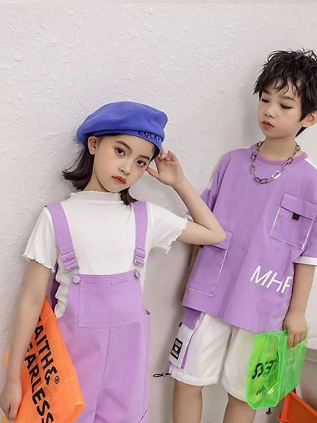 麦哈·派童装2022春夏季紫色字母T恤