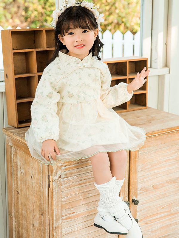 五岳童盟童装2022春夏季白色纯色连衣裙