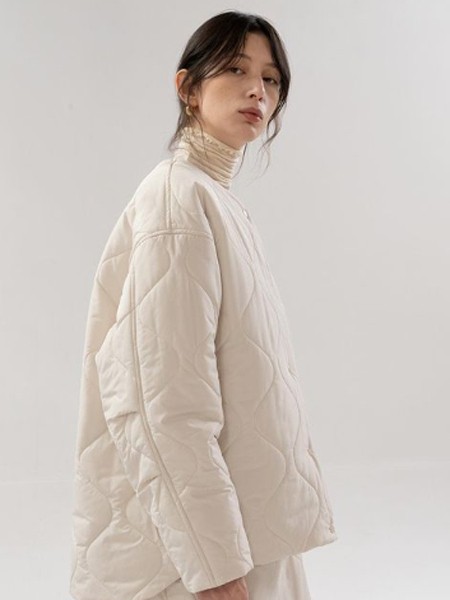 apMStyle女装2021秋冬季白色纯色棉服