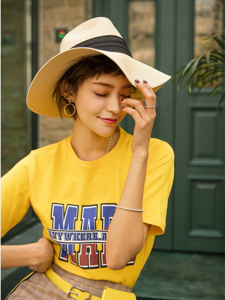爱惢崎女装2022春夏季黄色印花T恤