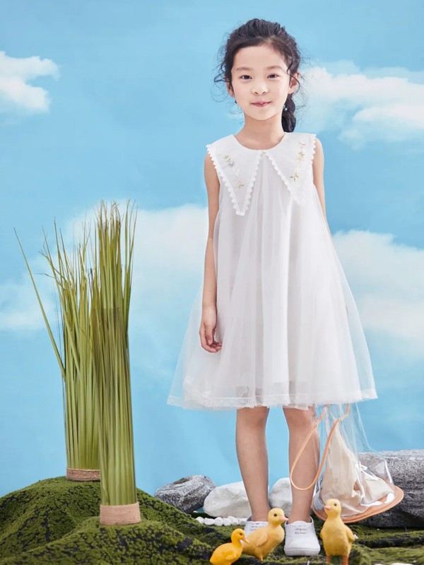 DC2022春夏季白色纯色连衣裙