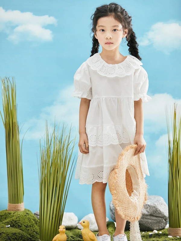 DC2022春夏季白色娃娃领连衣裙