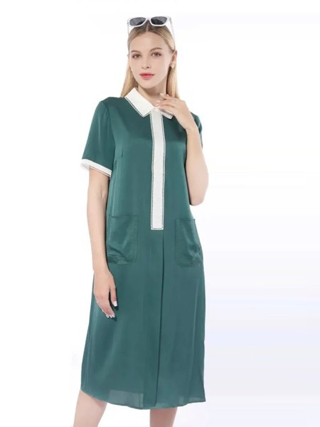 芭黎朵2022春夏季墨绿色纯色连衣裙